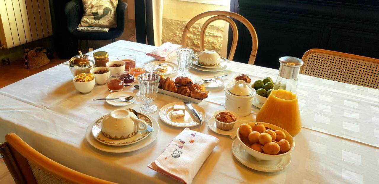 Bed and Breakfast La Revetizon Siecq Exterior foto